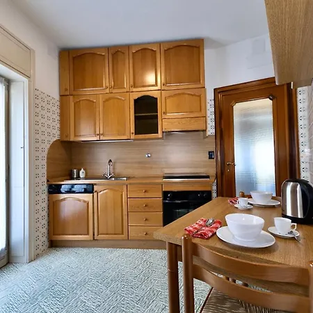 Apartamento Mg Holidays - Casa Achille *